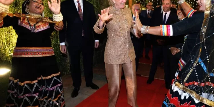 Astrid de Belgique s’en donne à cœur joie en Inde 2 - Le Progrès Egyptien Astrid de Belgique s’en donne à cœur joie en Inde 1 - Le Progrès Egyptien