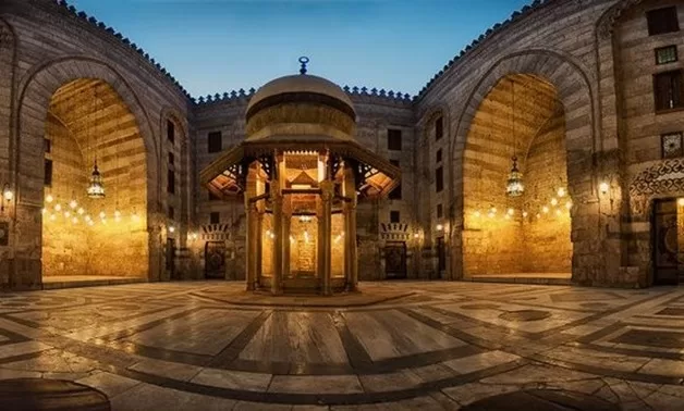 Le Complexe du Sultan Barquq : Un chef-d'œuvre architectural au cœur du Caire 4 - Le Progrès Egyptien Le Complexe du Sultan Barquq : Un chef-d'œuvre architectural au cœur du Caire 3 - Le Progrès Egyptien