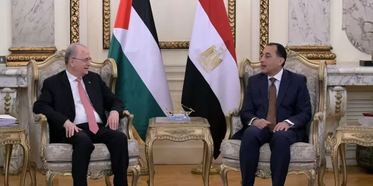 Le Premier ministre rencontre son homologue palestinien avant la prochaine réunion de la Ligue arabe 2 - Le Progrès Egyptien Le Premier ministre rencontre son homologue palestinien avant la prochaine réunion de la Ligue arabe 1 - Le Progrès Egyptien