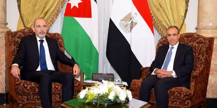 Le ministre des Affaires étrangères et de l'Immigration rencontre son homologue jordanien 2 - Le Progrès Egyptien Le ministre des Affaires étrangères et de l'Immigration rencontre son homologue jordanien 1 - Le Progrès Egyptien