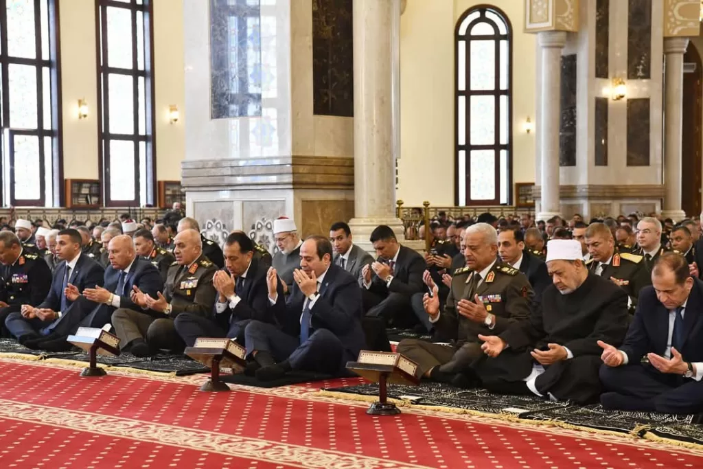 Al-Sissi apprécie les efforts des forces armées pour protéger la patrie 4 - Le Progrès Egyptien Al-Sissi apprécie les efforts des forces armées pour protéger la patrie 3 - Le Progrès Egyptien