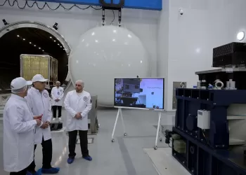 Vif intérêt à la technologie des sciences spatiales