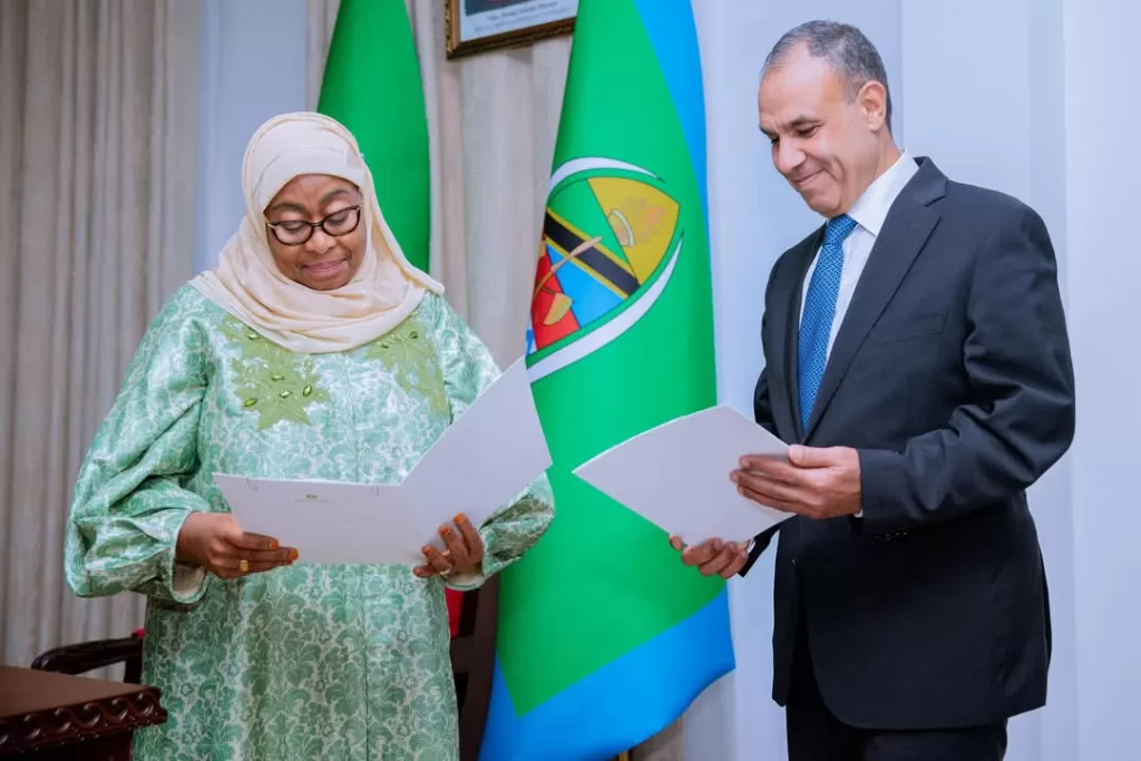 Abdel-Aati livre un message d'Al-Sissi à la présidente de Tanzanie 4 - Le Progrès Egyptien Abdel-Aati livre un message d'Al-Sissi à la présidente de Tanzanie 3 - Le Progrès Egyptien