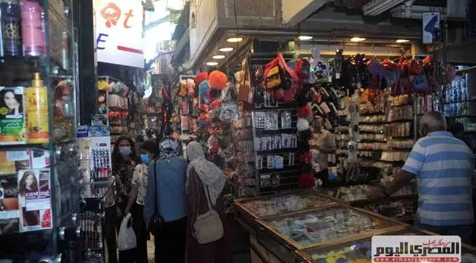 « Zanqat Al-Sittat » : c’est là où la gente féminine fait des emplettes 2 - Le Progrès Egyptien « Zanqat Al-Sittat » : c’est là où la gente féminine fait des emplettes 1 - Le Progrès Egyptien