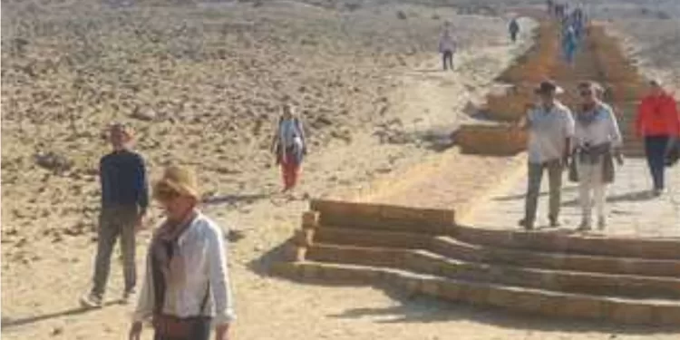 Des groupes de touristes de 12 pays, aux sites archéologiques de Minya 2 - Le Progrès Egyptien Des groupes de touristes de 12 pays, aux sites archéologiques de Minya 1 - Le Progrès Egyptien