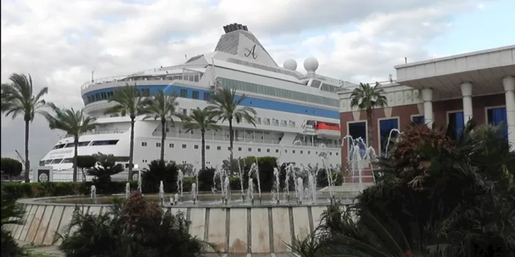 Le port d’Alexandrie accueille un bateau de croisière des touristes 1 - Le Progrès Egyptien