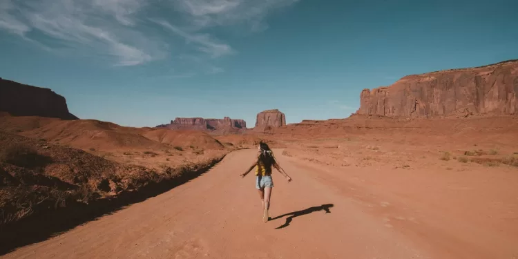 L'appel de l'aventure : Pourquoi voyager seul ? 2 - Le Progrès Egyptien L'appel de l'aventure : Pourquoi voyager seul ? 1 - Le Progrès Egyptien