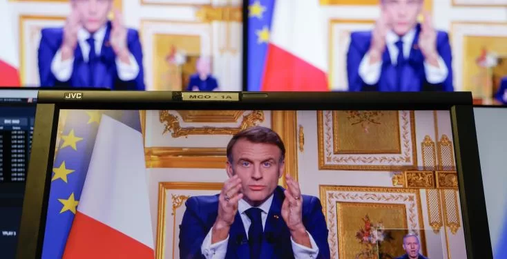 Macron appelle les Français au "courage" face à un "monde de dangers" 1 - Le Progrès Egyptien