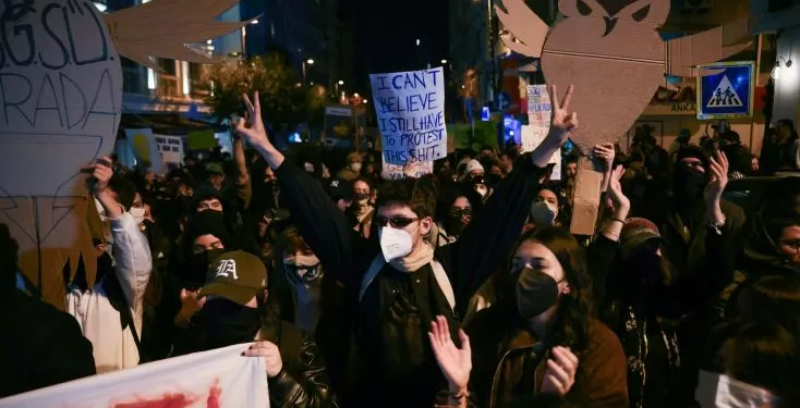 Turquie: les manifestants toujours dans les rues, sept journalistes incarcérés 2 - Le Progrès Egyptien Turquie: les manifestants toujours dans les rues, sept journalistes incarcérés 1 - Le Progrès Egyptien