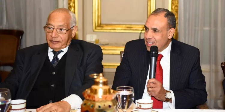 AE : Rencontre avec les journalistes et les intellectuels 2 - Le Progrès Egyptien AE : Rencontre avec les journalistes et les intellectuels 1 - Le Progrès Egyptien