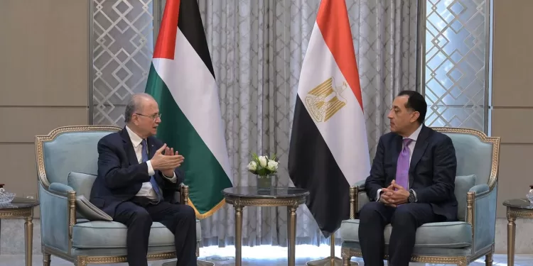 Madbouli reçoit son homologue palestinien 1 - Le Progrès Egyptien