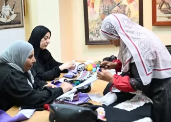 Sous les étoiles du désert, l’art sinaïtique s’éveille à Al-Arich