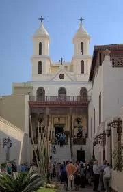 Les Églises du Caire : Pierres de foi, murmures d’éternité 4 - Le Progrès Egyptien Les Églises du Caire : Pierres de foi, murmures d’éternité 3 - Le Progrès Egyptien