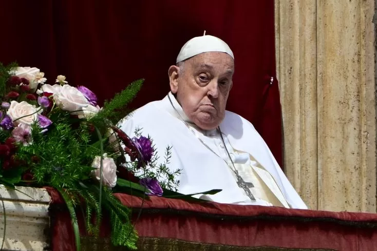 Malgré la fatigue, le pape s'offre un bain de foule pour Pâques 6 - Le Progrès Egyptien Malgré la fatigue, le pape s'offre un bain de foule pour Pâques 5 - Le Progrès Egyptien