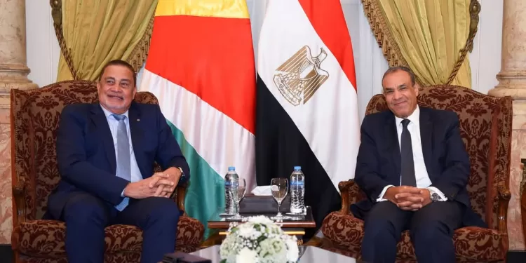 Rencontre entre le ministre des Affaires étrangères et son homologue seychellois 2 - Le Progrès Egyptien Rencontre entre le ministre des Affaires étrangères et son homologue seychellois 1 - Le Progrès Egyptien