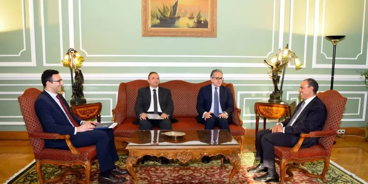 Le ministre des AE reçoit Khaled Al-Anani 1 - Le Progrès Egyptien