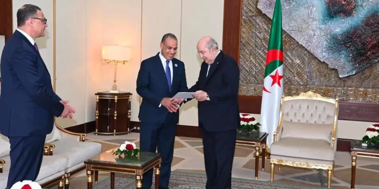 Le ministre des AE livre un message d'Al-Sissi à son homologue algérien 2 - Le Progrès Egyptien Le ministre des AE livre un message d'Al-Sissi à son homologue algérien 1 - Le Progrès Egyptien