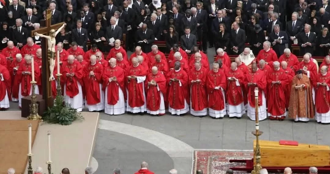 Un adieu planétaire et émouvant au Pape de la paix (Photos) 1 - Le Progrès Egyptien
