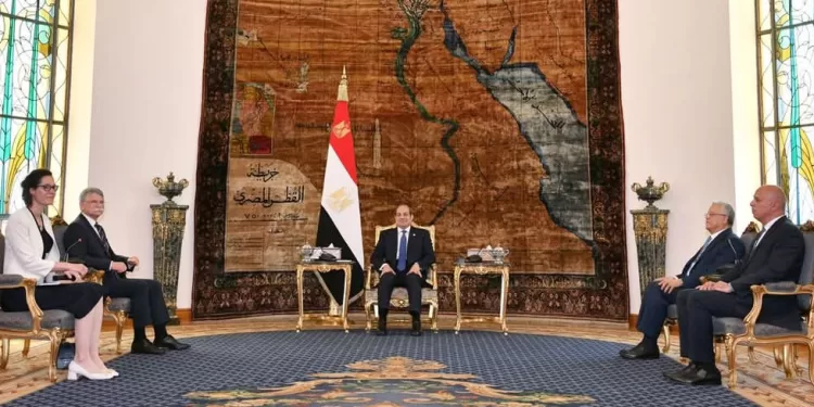 Le Chef de l'Etat reçoit le président du Parlement hongrois 1 - Le Progrès Egyptien