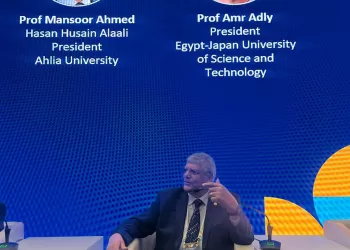 Le président de l’Université égypto-japonaise prend la parole au sommet QS sur l’enseignement supérieur au Koweït
