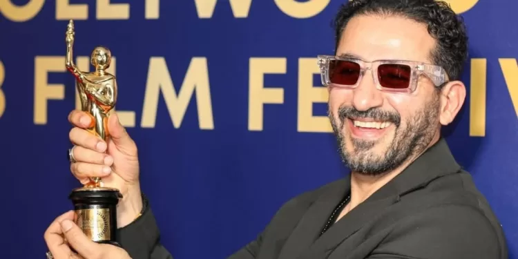 Helmy reçoit le Achievement Award au Festival du film arabe d'Hollywood 1 - Le Progrès Egyptien
