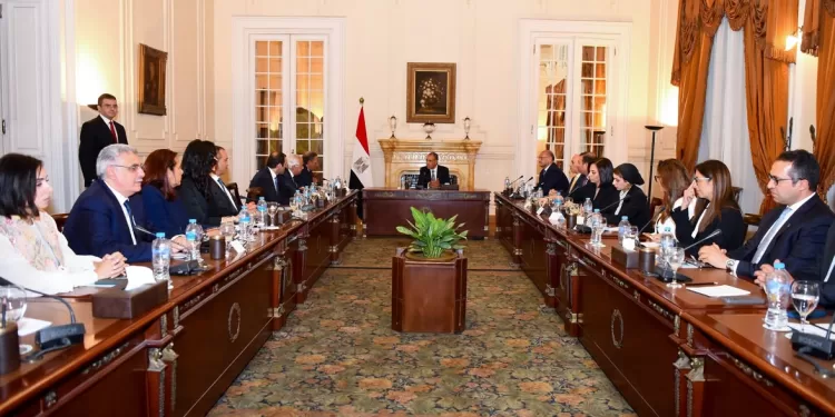 Rencontre entre Abdel Aati et les membres de la Chambre de commerce américaine 1 - Le Progrès Egyptien