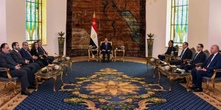 Al-Sissi appelle les investisseurs koweïtiens à explorer les opportunités d'investissement en Égypte 2 - Le Progrès Egyptien Al-Sissi appelle les investisseurs koweïtiens à explorer les opportunités d'investissement en Égypte 1 - Le Progrès Egyptien