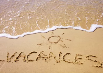 Cap sur l’été 2025: Destinations en vogue et conseils pour une évasion réussie