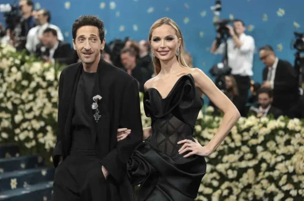 Les couples les plus glamours du Met Gala 10 - Le Progrès Egyptien Les couples les plus glamours du Met Gala 9 - Le Progrès Egyptien