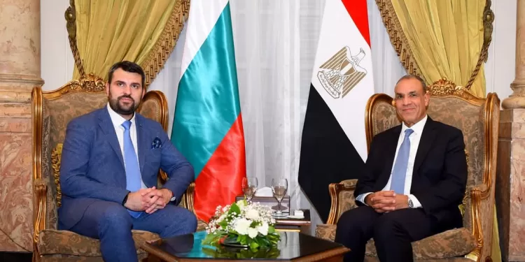 Abdel-Aati reçoit son homologue bulgare pour renforcer la coopération bilatérale 2 - Le Progrès Egyptien Abdel-Aati reçoit son homologue bulgare pour renforcer la coopération bilatérale 1 - Le Progrès Egyptien