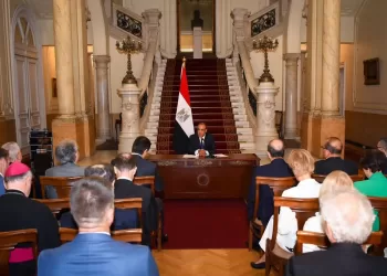 Le ministre des AE rencontre les ambassadeurs européens au Caire