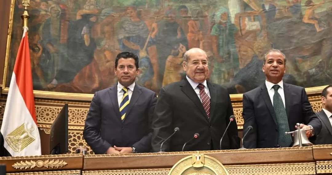 Sobhi à une session de dialogue au Sénat avec les bénéficiaires de la Bourse Nasser 1 - Le Progrès Egyptien