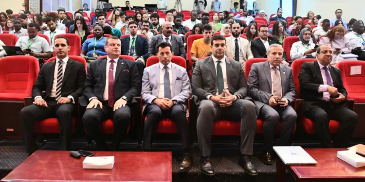 Bourse Nasser: Le ministre de la Jeunesse assiste à une séance sur la gouvernance 1 - Le Progrès Egyptien