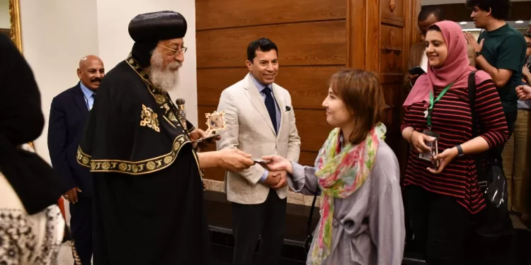 Sous le haut patronage du Président : Le pape Tawadros II reçoit les participants de la bourse Nasser pour le leadership international 1 - Le Progrès Egyptien