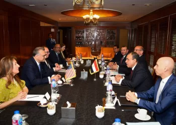 Abdel Aati discute de la coopération bilatérale et de la conjoncture régionale avec un haut responsable américain