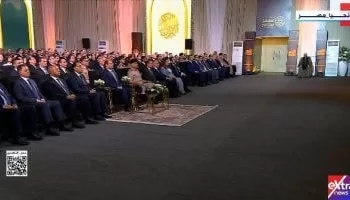 Le président Al-Sissi arrive au lieu de l’événement sur la saison des récoltes 2025 à Dabaa