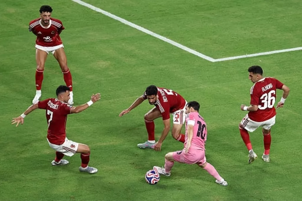 Match nul pour lancer la Coupe du monde des clubs entre Al Ahly et l'Inter Miami de Messi 14 - Le Progrès Egyptien Match nul pour lancer la Coupe du monde des clubs entre Al Ahly et l'Inter Miami de Messi 13 - Le Progrès Egyptien