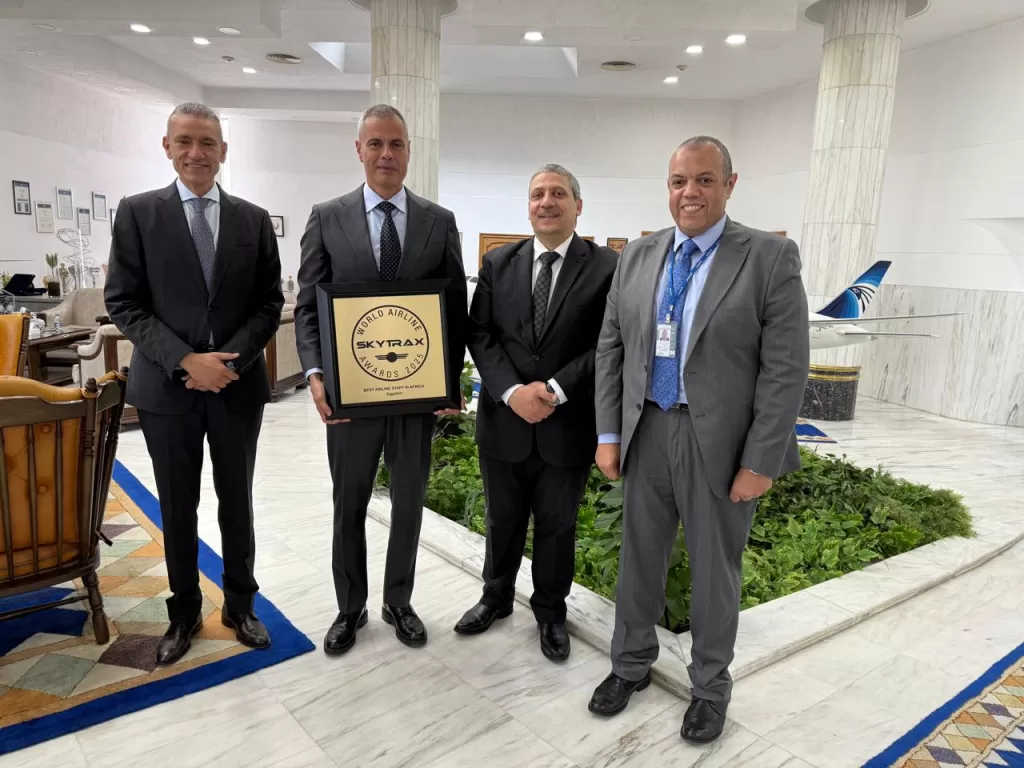 Adel s’entretient avec des évaluateurs de Skytrax 6 - Le Progrès Egyptien Adel s’entretient avec des évaluateurs de Skytrax 5 - Le Progrès Egyptien