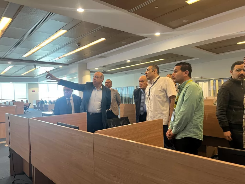 Alerte régionale : le ministre de l’Aviation civile inspecte les Centres d’opérations et des vols sont détournés vers l’Egypte 10 - Le Progrès Egyptien Alerte régionale : le ministre de l’Aviation civile inspecte les Centres d’opérations et des vols sont détournés vers l’Egypte 9 - Le Progrès Egyptien