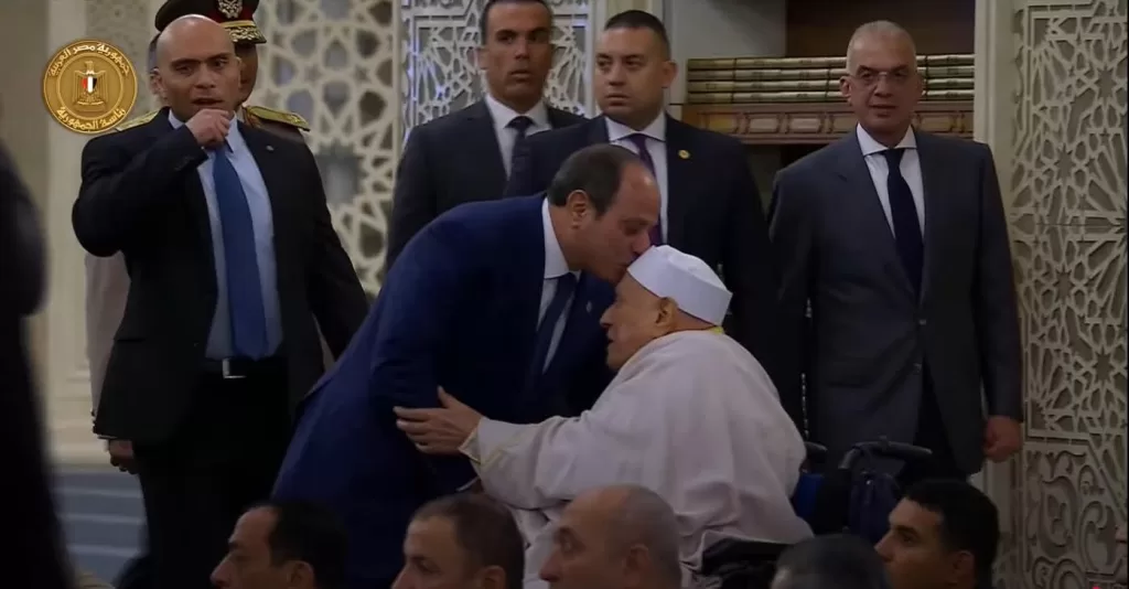 Al-Sissi accomplit la prière de l'Aïd à la mosquée Masjid Misr Al-Kabir (Photos) 10 - Le Progrès Egyptien Al-Sissi accomplit la prière de l'Aïd à la mosquée Masjid Misr Al-Kabir (Photos) 9 - Le Progrès Egyptien