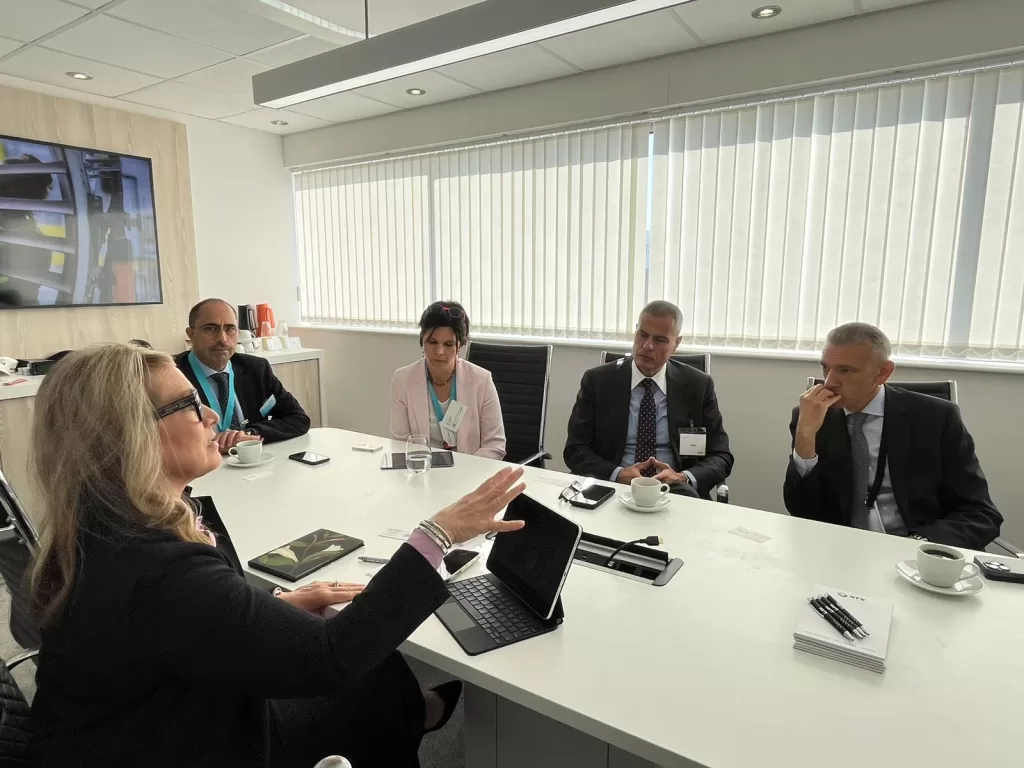 Rencontres stratégiques du président de la compagnie EgyptAir au Salon du Bourget 2025 3 - Le Progrès Egyptien