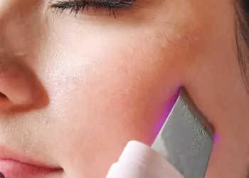 Pores dilatés : Comment les resserrer ?