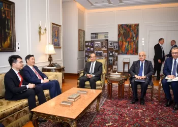 Abdel Aati s’entretient avec l’envoyé spécial de la Chine pour le Moyen-Orient