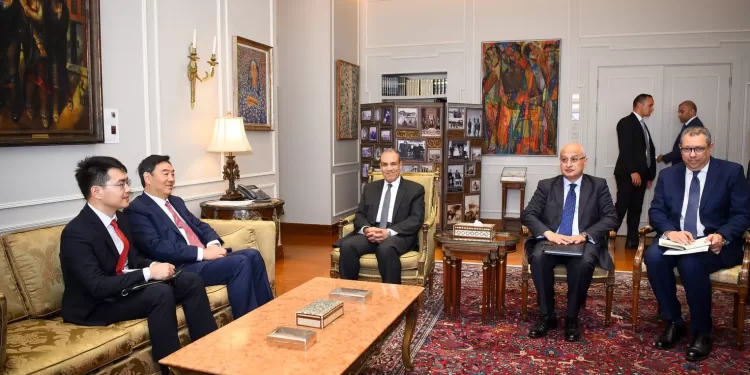 Abdel Aati s’entretient avec l’envoyé spécial de la Chine pour le Moyen-Orient 1 - Le Progrès Egyptien