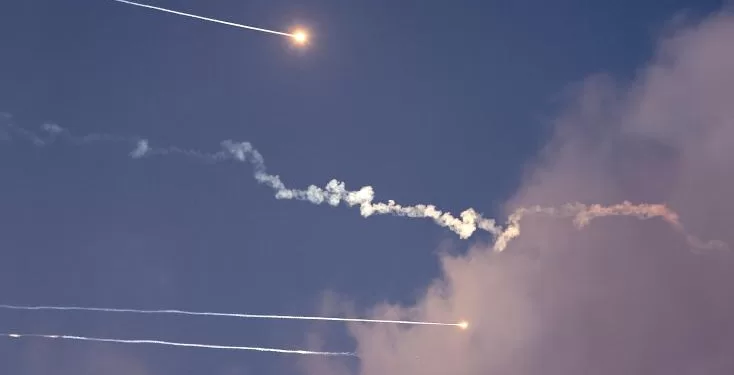 Nouveaux tirs de missiles iraniens sur Israël en riposte à une attaque massive 1 - Le Progrès Egyptien