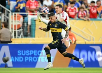 Mondial des clubs: des buts, des rouges et du bruit, chaud match nul