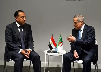 Séville: Madbouli s’entretient avec son homologue algérien