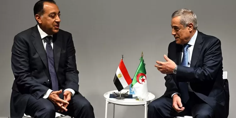 Séville: Madbouli s'entretient avec son homologue algérien 2 - Le Progrès Egyptien Séville: Madbouli s'entretient avec son homologue algérien 1 - Le Progrès Egyptien