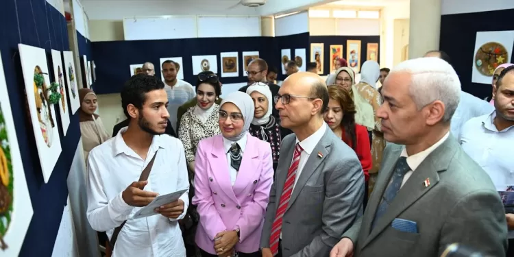 À Assiout, deux expositions tissent un pont entre art, mémoire et avenir 2 - Le Progrès Egyptien À Assiout, deux expositions tissent un pont entre art, mémoire et avenir 1 - Le Progrès Egyptien