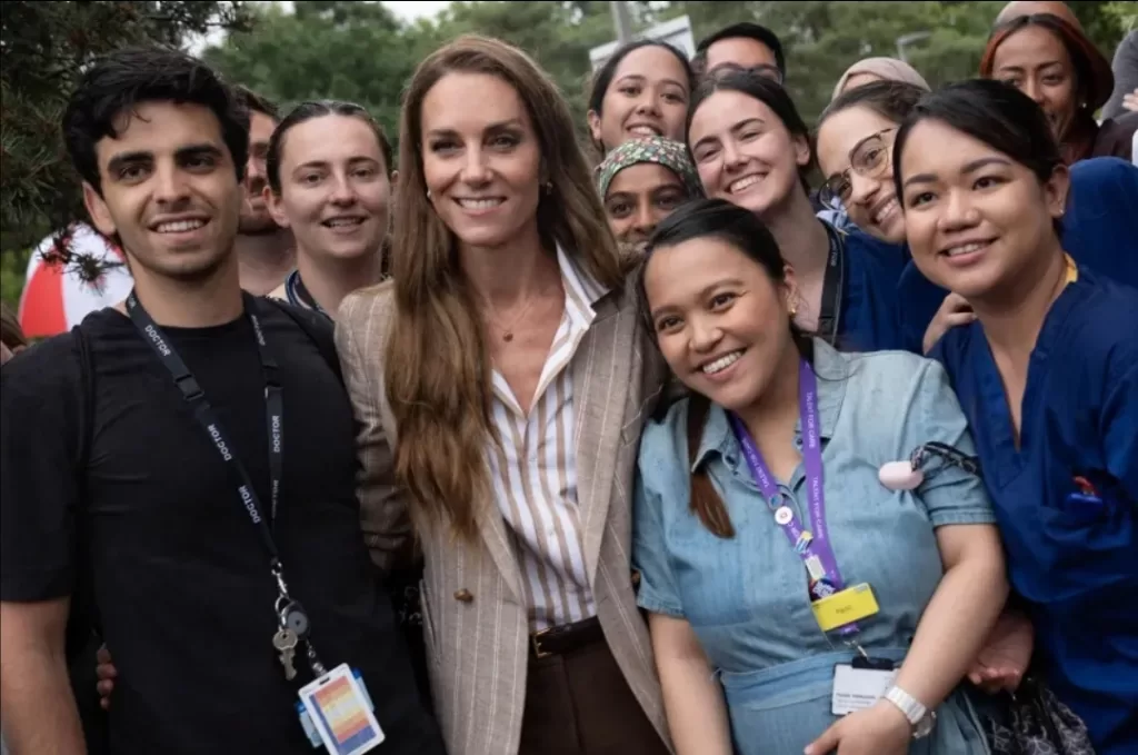 Après une absence inquiétante, Kate Middleton de retour 4 - Le Progrès Egyptien Après une absence inquiétante, Kate Middleton de retour 3 - Le Progrès Egyptien